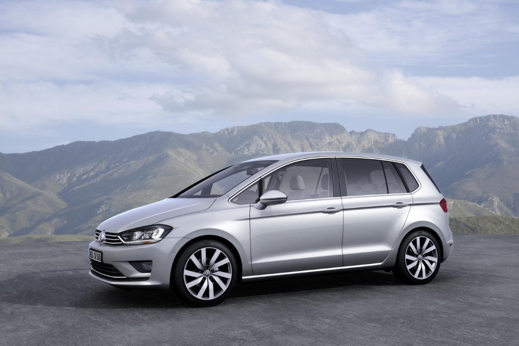 VW Golf The new Sportsvan takes a bow First Vehicle Leasing Car Reviews 2024