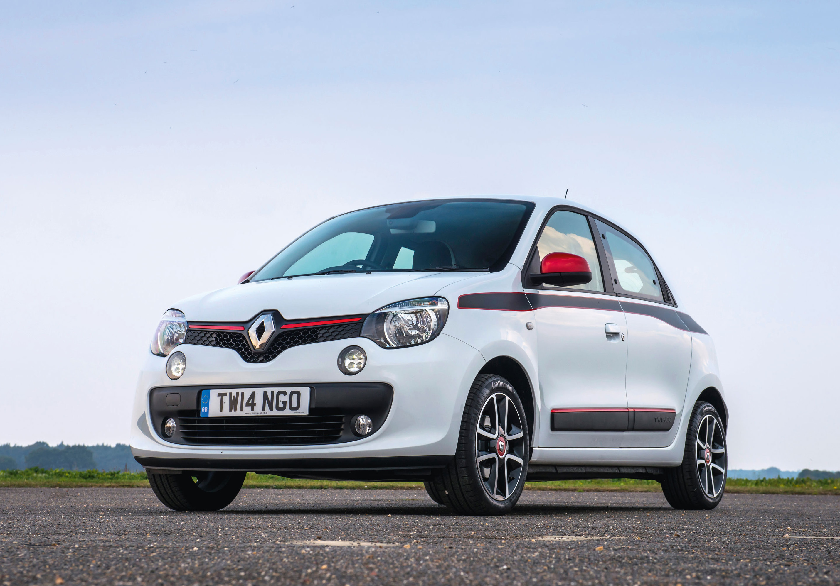 Renault Twingo 2 Dynamique The Affordable Hatch With A Sporty Twist - 51ihkj5