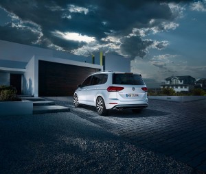 New VW Touran R-Line first vehicle leasing 1