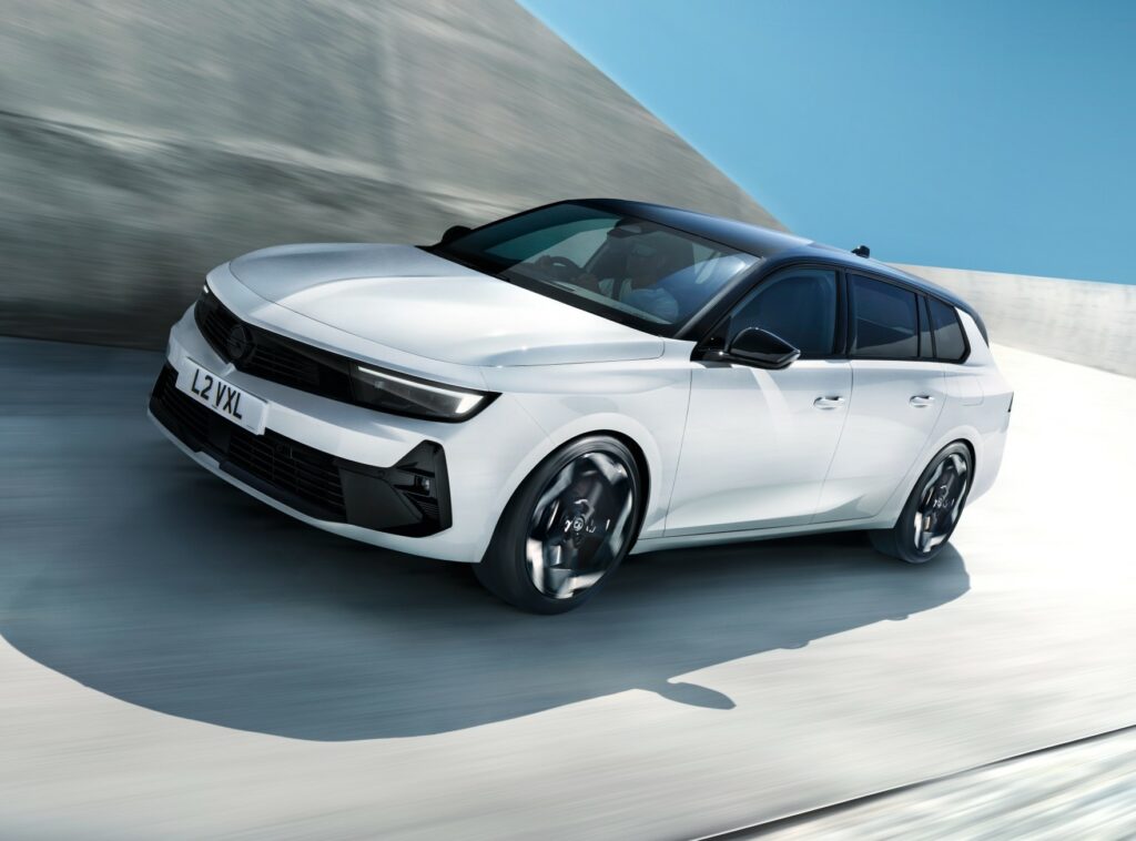 Allnew Vauxhall Astra GSe gets debut 2023 Car Review