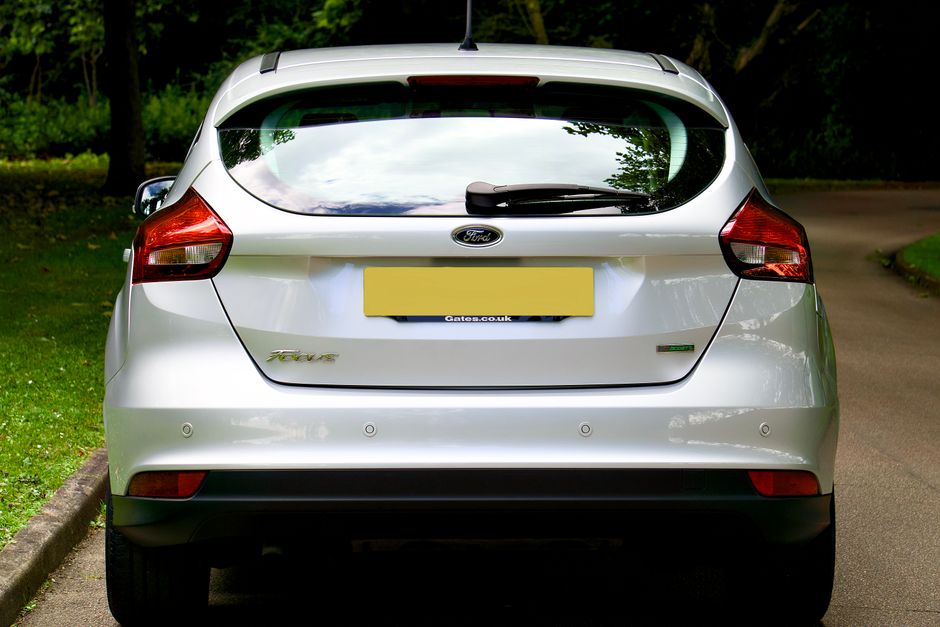 Should I Lease or Buy an Electric Car? | FVL Guide