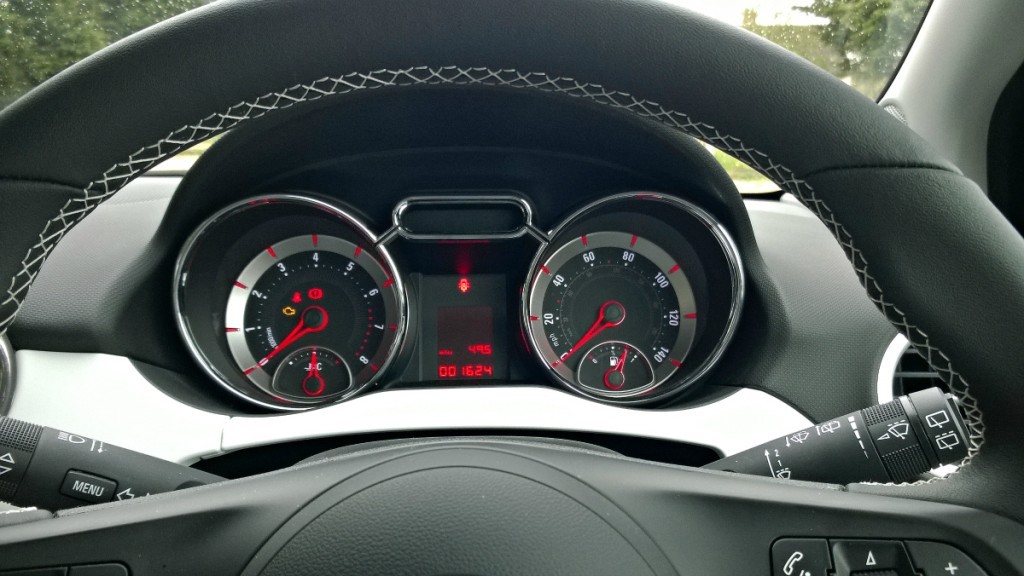 Dashboard in Vauxhall Adam White Edition