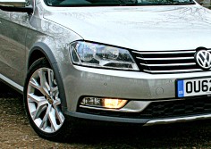 VW Passat Alltrack: Full on the road review