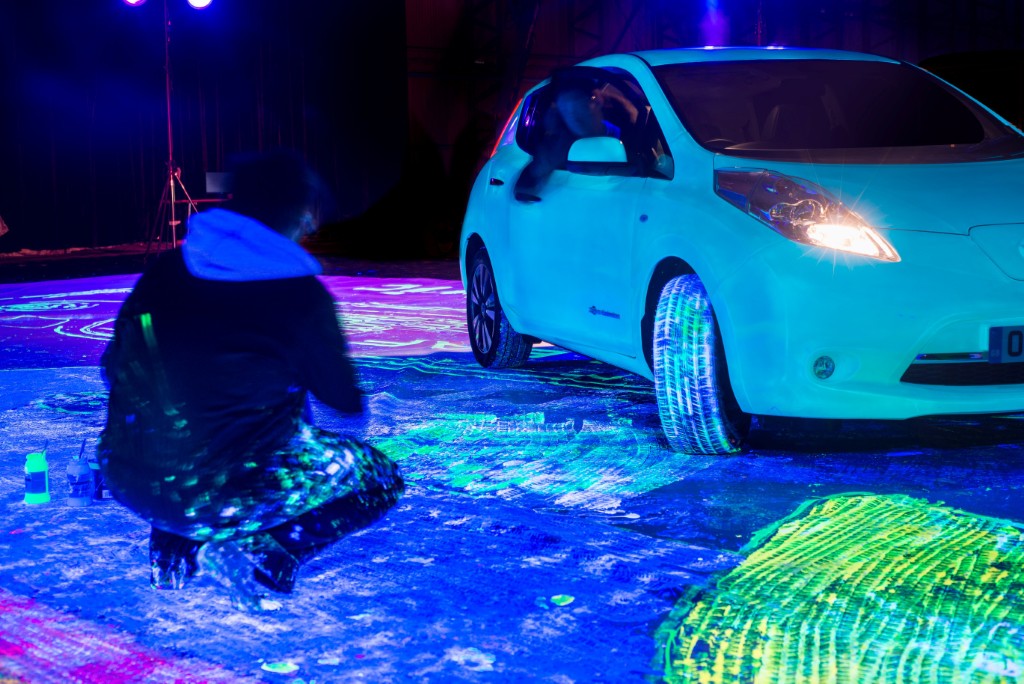 Nissan Leaf creates new Guinness World Record [Video]