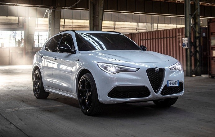 Alfa Romeo Stelvio Veloce Ti gets debut