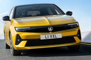 Vauxhall Astra-e car lease front