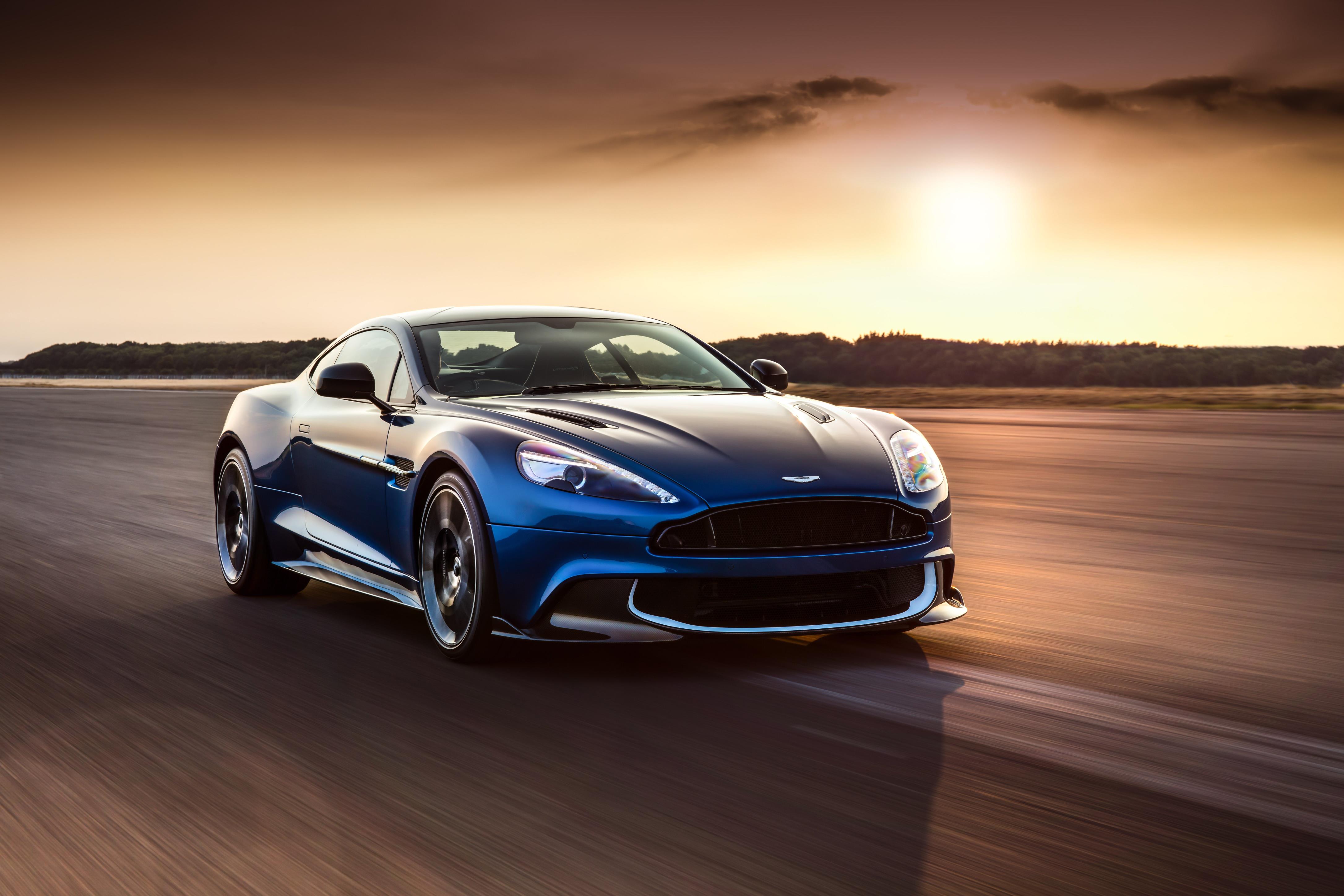 Aston Martin Vanquish S takes supercar to next level