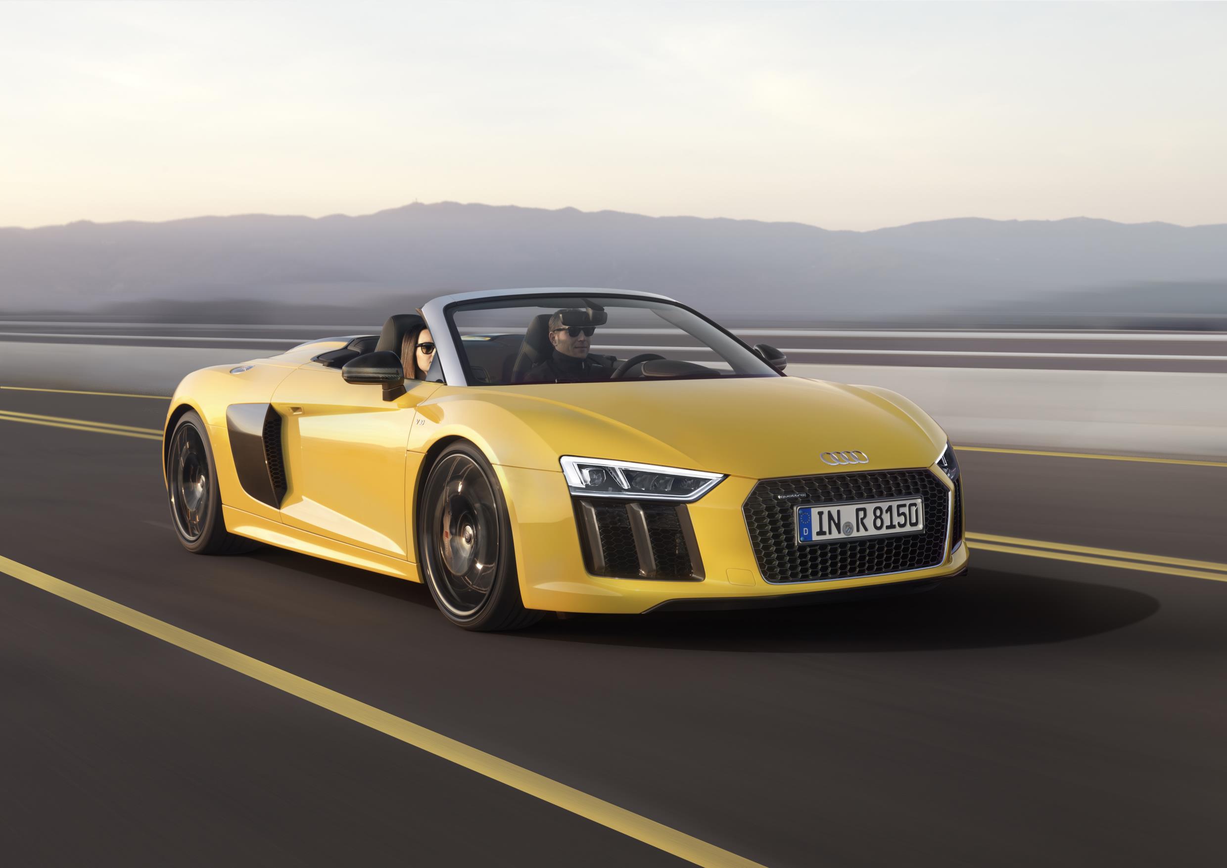 New Audi R8 Spyder makes its debut