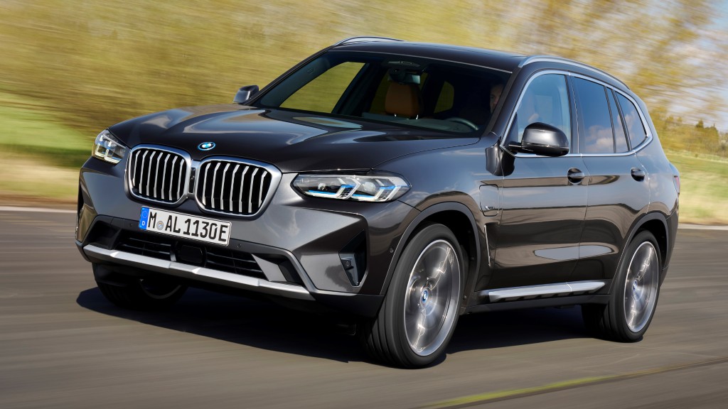 BMW X3 and X4 get a refresh