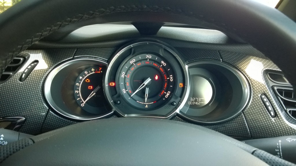 Dash instruments in the DS3