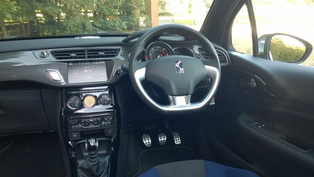 Driver's environment in the DS3
