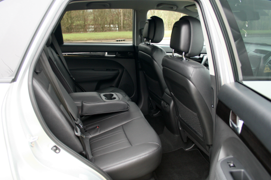 Kia Sorento: Full on the road review