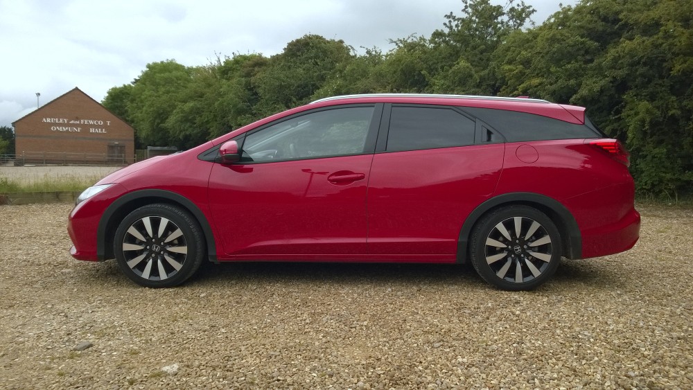 Honda Civic Tourer review by FVL