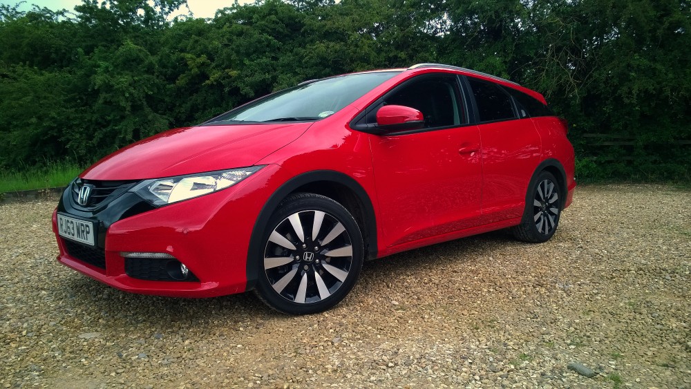 Honda Civic Tourer: Full on the road review