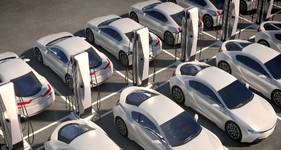 Leasing an Electric Car in an Uncertain Automotive Market