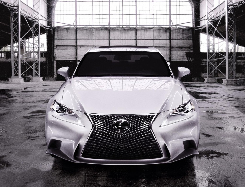 New Lexus IS takes a bow
