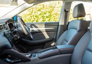 MG ZS car lease firstvehicleleasing.co.uk 2