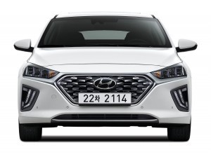 One of the best hybrid plug-ins, the Hyundai Ioniq, has been revamped with improved connectivity.