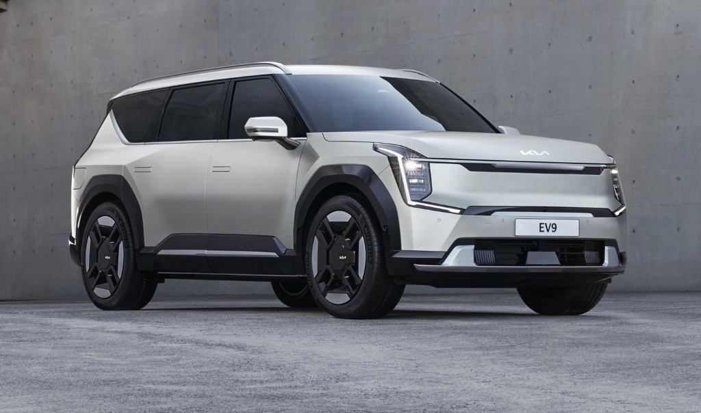 New Kia EV9 electric flagship revealed