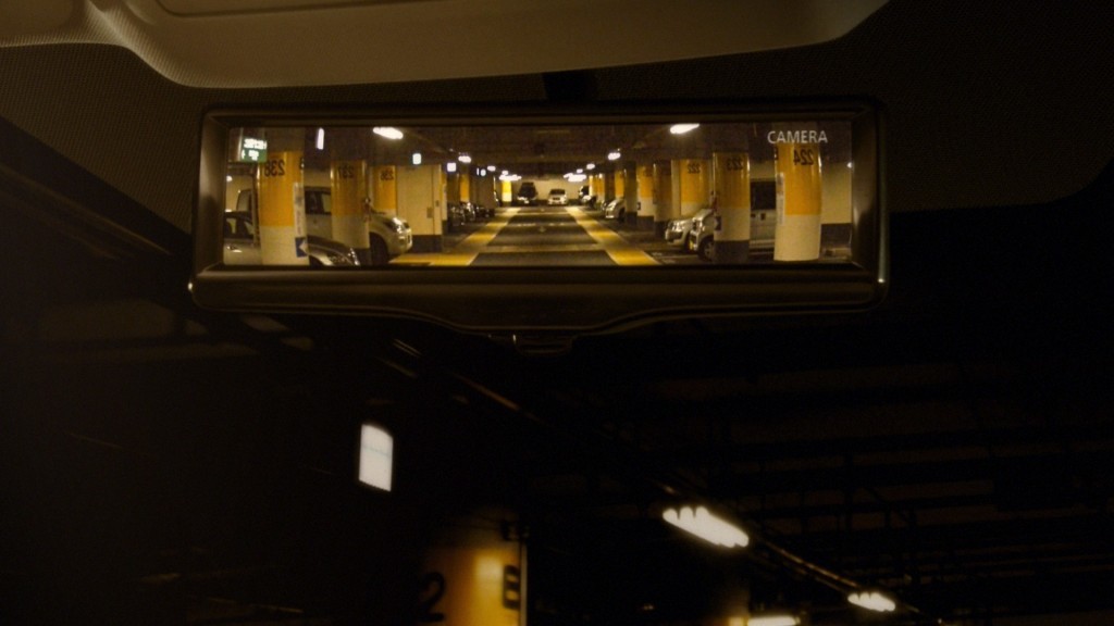 Nissan develops the Smart rearview mirror