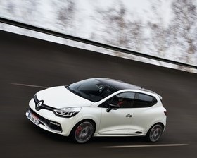 Spec and pricing revealed for the Clio RenaultSport 220 Trophy