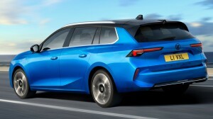 Vauxhall Astra Sports Tourer car lease firstvehicleleasing.co.uk 2